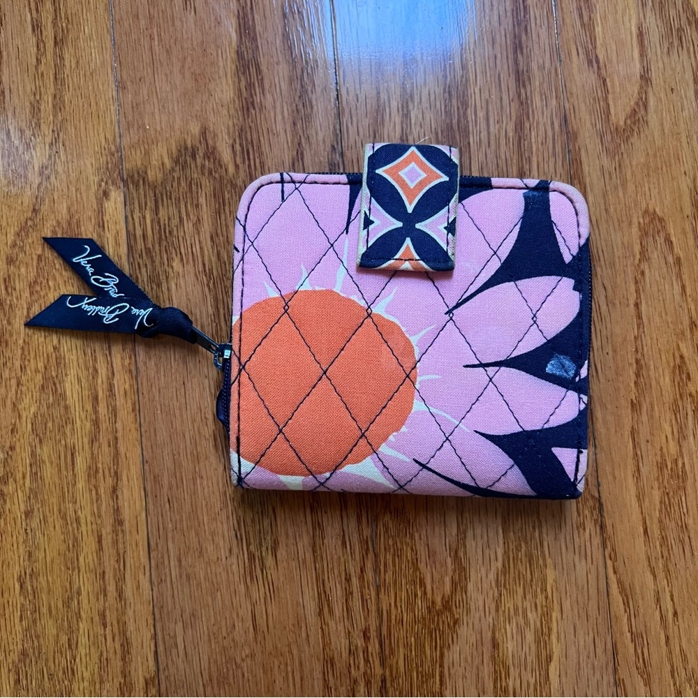 Host Pick!! Vera Bradley in Loves Mr zip coin and ID wallet. Good condition.